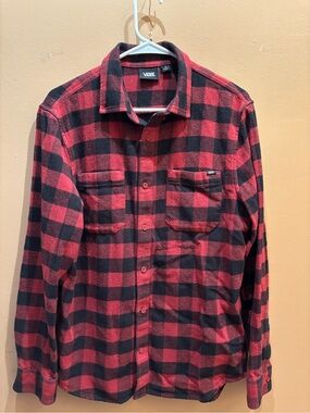 Vans red and black buffalo plaid long sleeve flannel dual pockets size small